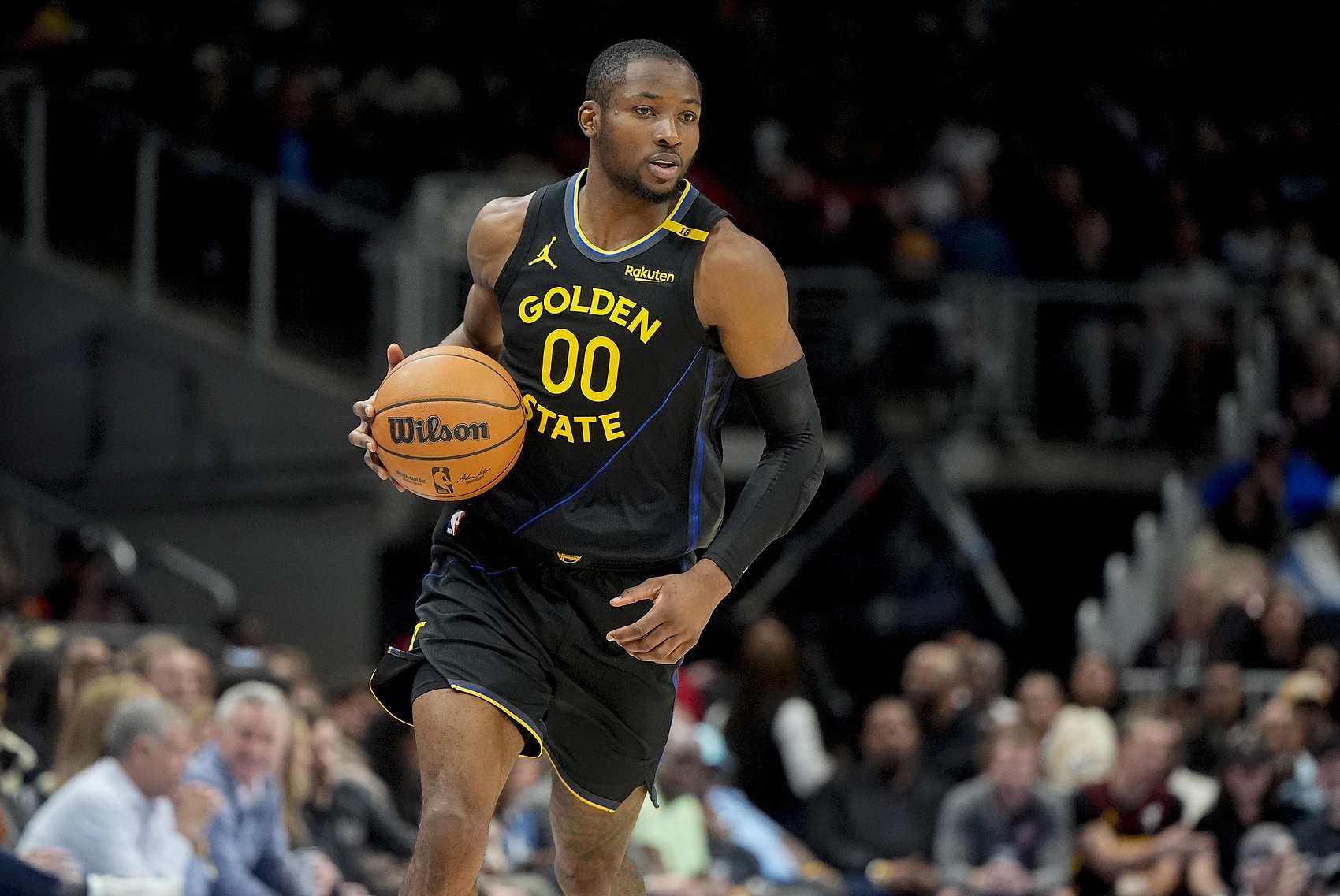 APP下载-赌自己！湾区名记：库明加预计将接受勇士开出的790万资质报价